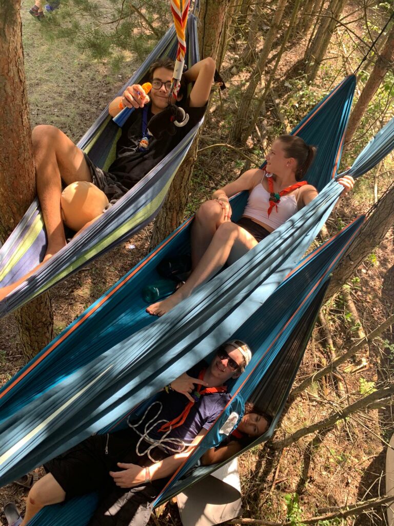 Pfadis in Hängematten